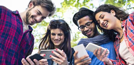 Bizum prepara una nueva aplicación independiente con la que se podrán crear grupos de amigos para repartir gastos