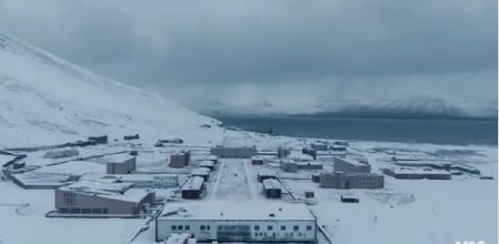 Pyramiden, así es la experiencia de visitar una ciudad fantasma congelada en el pasado