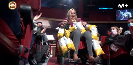 Belén Esteban entra en 'La resistencia' en silla de ruedas y rodeada de patatas fritas