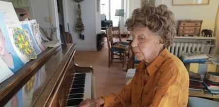 Colette Maze, la sorprendente historia de la pianista de 107 años que sigue creando música