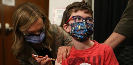Cómo y cuándo se vacunará a los niños de 5 a 11 años en cada comunidad autónoma