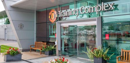 Entrada de Carrington, el complejo deportivo de los 'red devils'