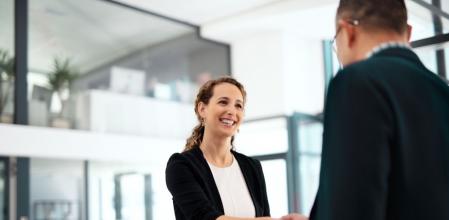 La sonrisa debe de ser lo más natural posible