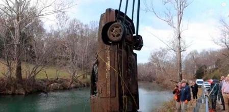 Un 'youtuber' resuelve el caso de dos jóvenes desaparecidos hace más de dos décadas