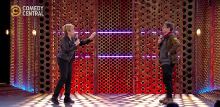 Celia Villalobos y Juan Antonio Monedero se 'pelean' en Comedy Central