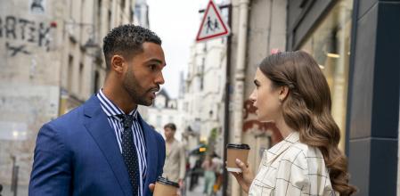 Lucien Laviscount, el último hombre atractivo con el que se encuentra Emily.