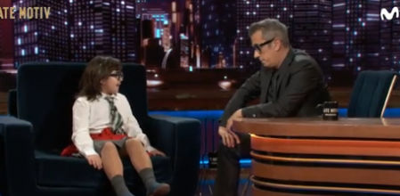 Joana Buenafuente Abril sorprende a Andreu visitiéndose de La niña de Shrek