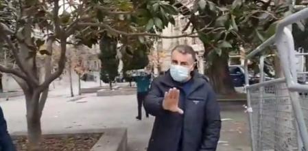 Jorge Javier Vázquez sufre un escrache de dos negacionistas: 