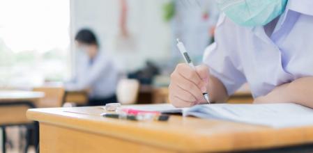 También escondían las cámaras a la altura del pecho