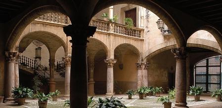 Patio barroco de Can Vivot