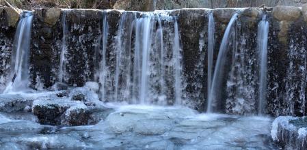 Salto de una esclusa de la Riera Major.