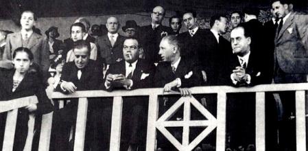 Palco del campo de Les Corts en 1936.