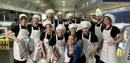 Los participantes del primer episodio del programa 'Disaster chefs', de Ibai Llanos