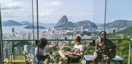 Terraza de un alojamiento en Río de Janeiro
