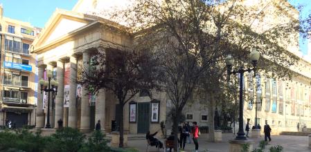 El Teatro Principal de Alicante, que en 2022 cumple 175 de historia y cuyo escenario han pisado las figuras más importantes de la escena española en tres siglos distintos.