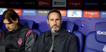 Vicente Moreno, ayer en el banquillo del RCDE Stadium