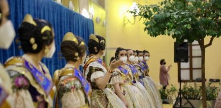 La Fallera Mayor de València y su Corte de Honor, en un acto de este domingo 13 de febrero