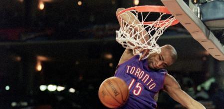 Vince Carter, en el concurso de mates del año 2000