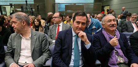 El presidente del Gobierno inaugura la II Conferencia Nacional Tripartita Ministra de Trabajo, Migraciones y Seguridad Social, Magdalena Valerio; el secretario general de CCOO, Unai Sordo; el secretario general de la UGT, Pepe Alvarez; el presidente de CEOE, Antonio Garamendi; y el presidente de CEPYME, Gerardo Cueva.