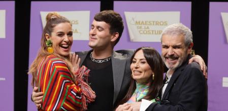 (I-D) Raquel Sánchez Silva, Palomo Spain, María Escoté y Lorenzo Caprile posan en photocall durante la presentación de la quinta temporada de ‘Maestros de la Costura’, a 21 de febrero de 2022, en Madrid (España).#{emoji}13; PHOTOCALL;DISEÑADORES;FAMOSOS;TELEVISIÓN;MAESTROS DE LA COSTURA#{emoji}13; José Ramón Hernando / Europa Press#{emoji}13; 21/02/2022