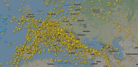 Los aviones esquivan el espacio aéreo de Ucrania por el conflicto