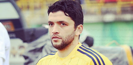 Edmar Lacerda con la camiseta del Metalist