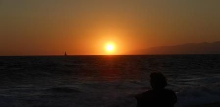 Amanecer desde Venice Beach.