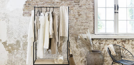 Perchero burro con ruedas Lifa Living