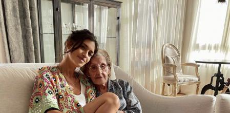 Sara Carbonero se muestra muy unida a su abuela