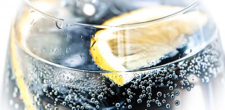 Agua con gas