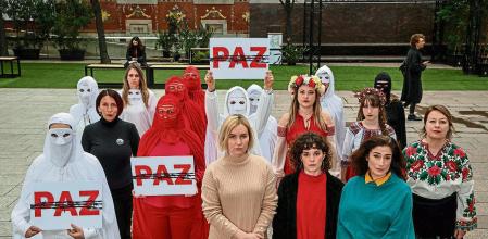 FOTO ALEX GARCIA 8M MUJERES ARTISTAS UCRANIANAS, RUSAS Y BIELORRUSAS PARTICIPAN EN UN ACTO CULTURAL EN EL CCCB POR LA PAZ EN UCRANIA Y CONTRA LA INVASION DE LA RUSIA DE PUTIN 2022/03/07