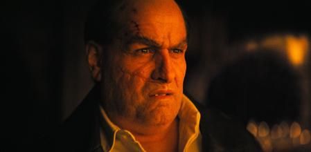 Colin Farrell está irreconocible en 'The Batman' de Matt Reeves como Oswald Cobblepot, conocido como El Pingüino.