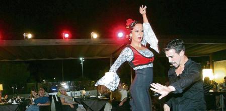 FOTO PARA GUYANA GUARDIAN VICENÇ LLURBA LV 05-09-2013 RUSSOS FLAMENCO SHOW RESTAURANT MIX LA PINEDA