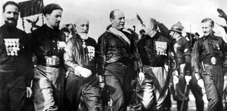 Benito Mussolini durante la Marcha sobre Roma