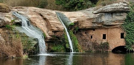 El Molí de Brotons con poca agua.