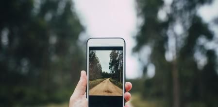 Tomando una fotografía con el móvil