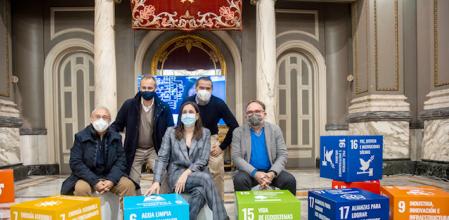 El equipo municipal y el de Global Omnium