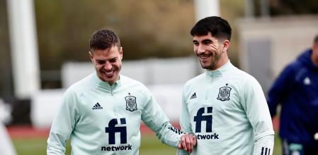 César Azpilicueta, internacional con España