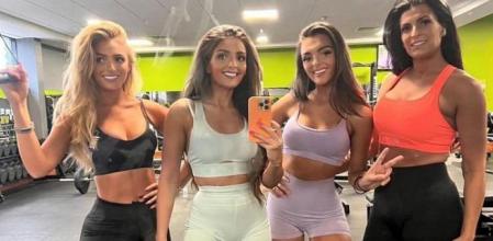 Comparte una imagen con sus hijas y asombra a las redes por su aspecto: “¿Quién es la madre?”