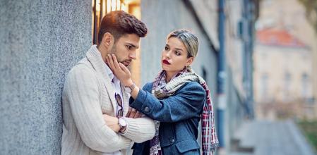 Ser el tercero en una relación puede ser muy doloroso