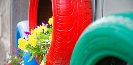 Macetas con neumáticos