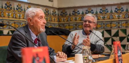 Homenatge a l'escriptor Josep Vallverdú a l'Institut d'Estudis Catalans.Josep Vallverdú, i estarà presentat per l’escriptor Màrius Serra. Amb la participació de Maria Teresa Cabré, presidenta de l’Institut d’Estudis Catalans; Joan Abellà, director general de Grup Enciclopèdia, i Maria Pujol Valls, professora i investigadora de literatura infantil i de comunicació escrita a la Universitat Internacional de Catalunya i autora del llibre Josep Vallverdú: entre l'activisme cultural i el talent literari.