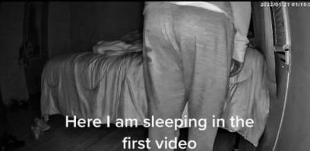 Se graba mientras duerme para registrar sus ronquidos y descubre que su suegra la acosa