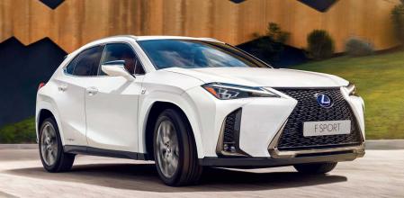El Lexus UX 250h es un SUV de cinco pasajeros que cuenta con asistentes de voz y compatibilidad como Apple CarPlay y Android Auto