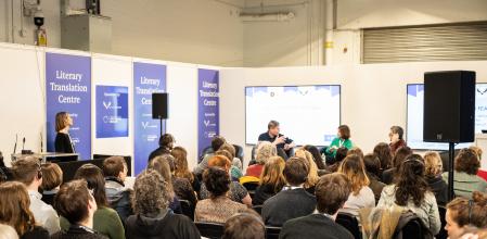 Max Porter, Marta Orriols i Daniel Hahn, a la Fira del Llibre de Londres