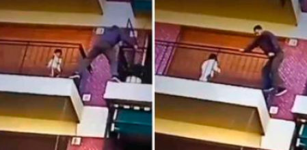 El momento en que Alejandro decide saltar de balcón a balcón