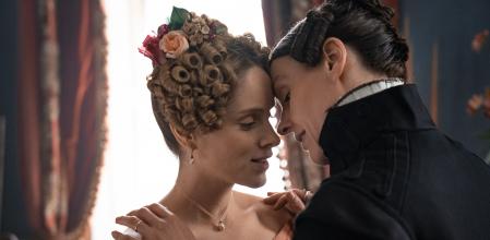 Sophie Rundle y Suranne Jones en una imagen de la segunda temporada de 'Gentleman Jack'.