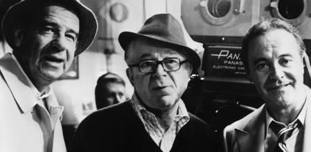 Billy Wilder entre Walter Matthau y Jack Lemmon, hacia 1973.