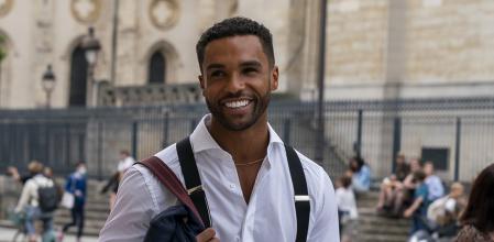 Lucien Laviscount, de actor regular a fijo en la comedia romántica de Netflix.