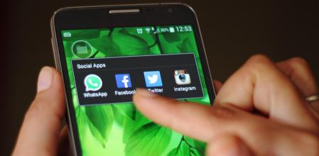 App de WhatsApp en el móvil